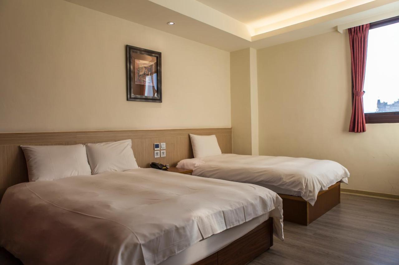 Yadi Hotel Puli Bagian luar foto