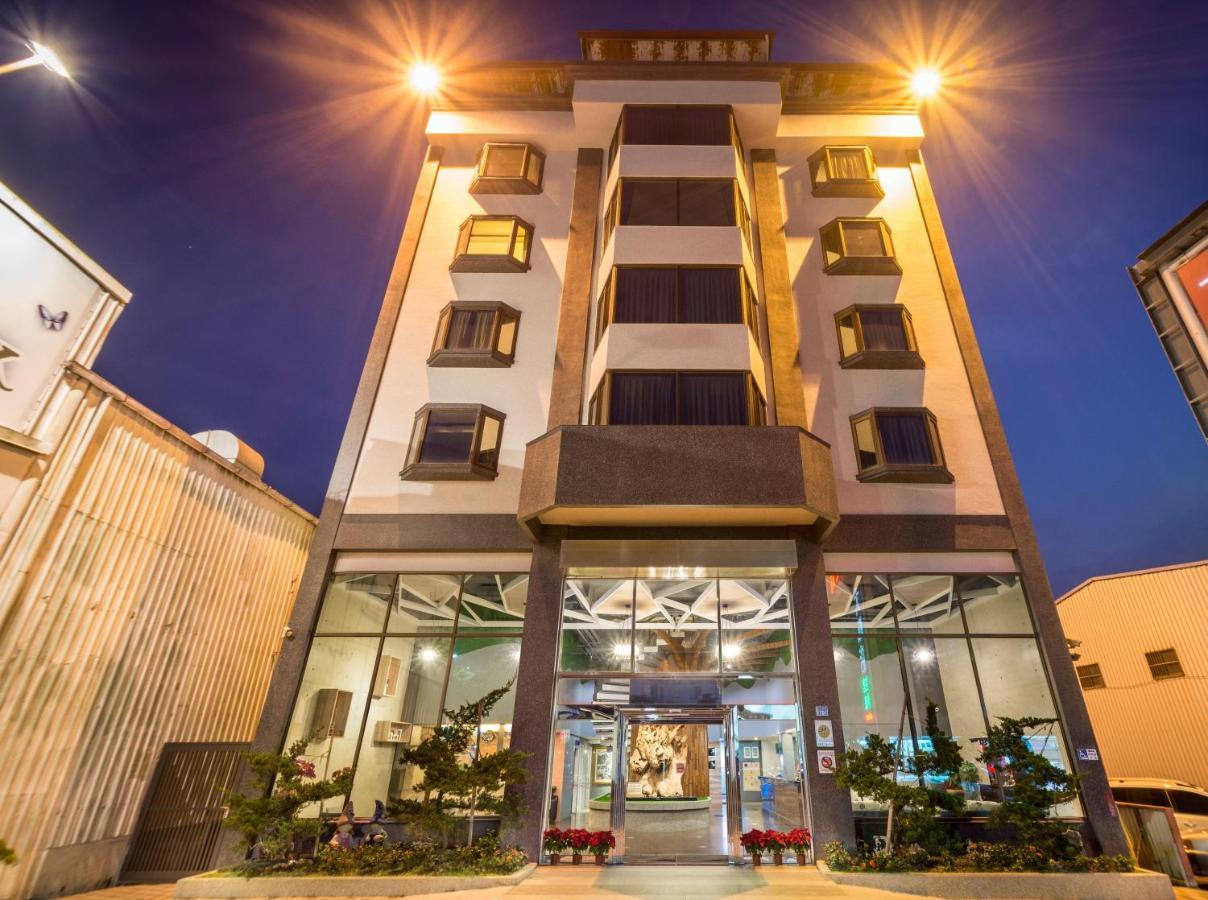 Yadi Hotel Puli Bagian luar foto