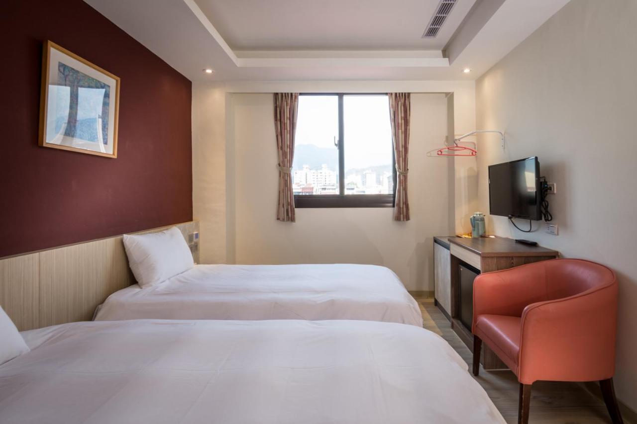 Yadi Hotel Puli Bagian luar foto