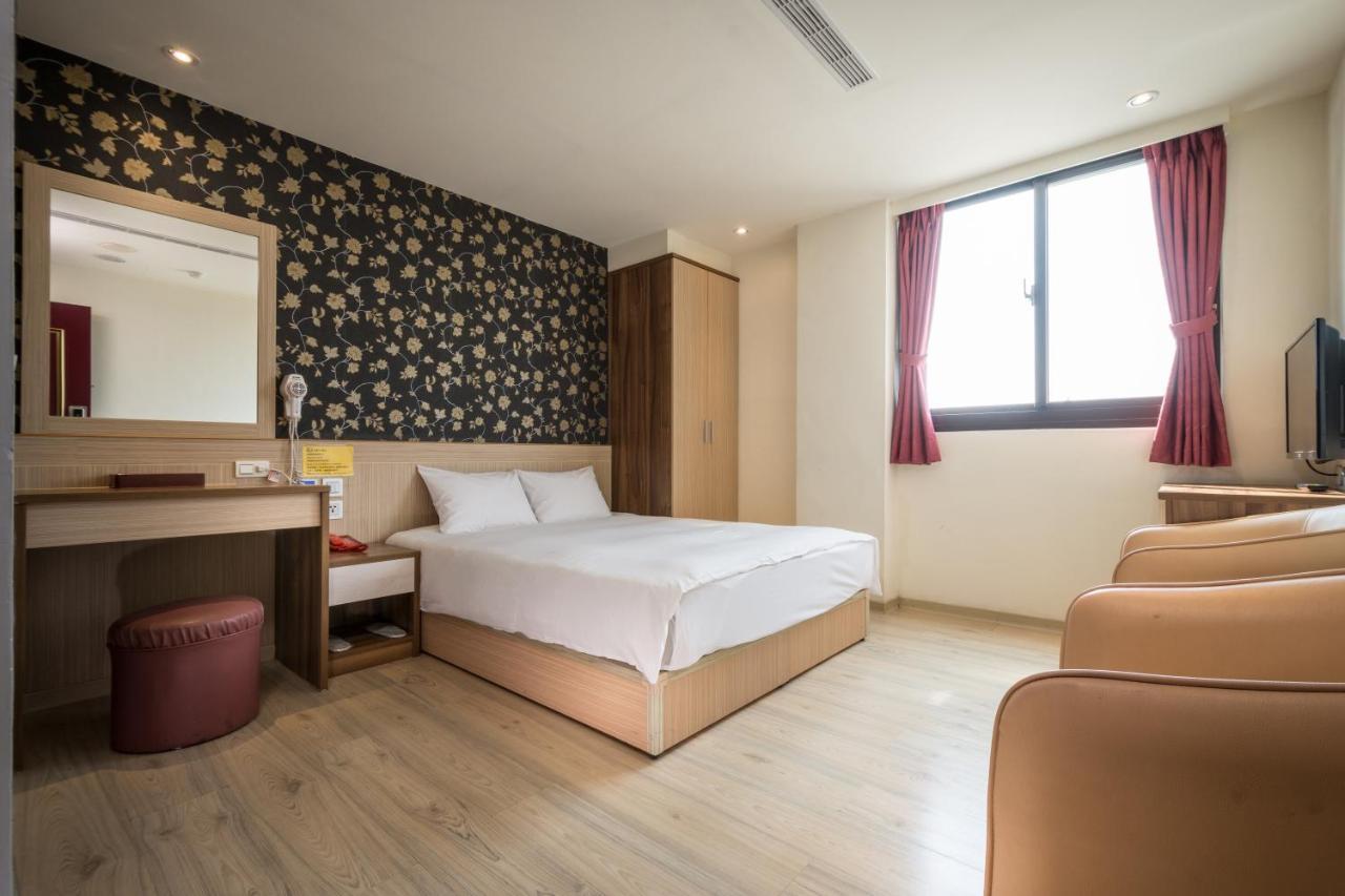 Yadi Hotel Puli Bagian luar foto