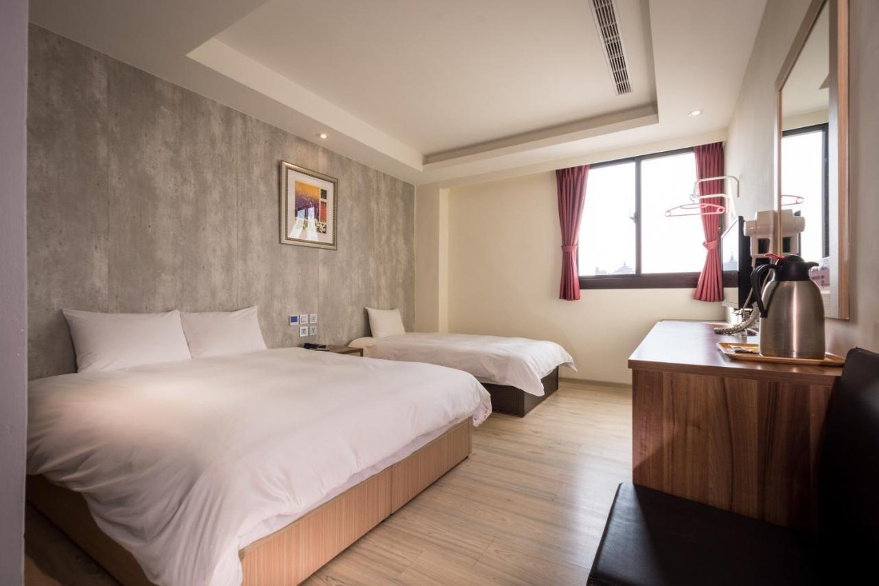 Yadi Hotel Puli Bagian luar foto