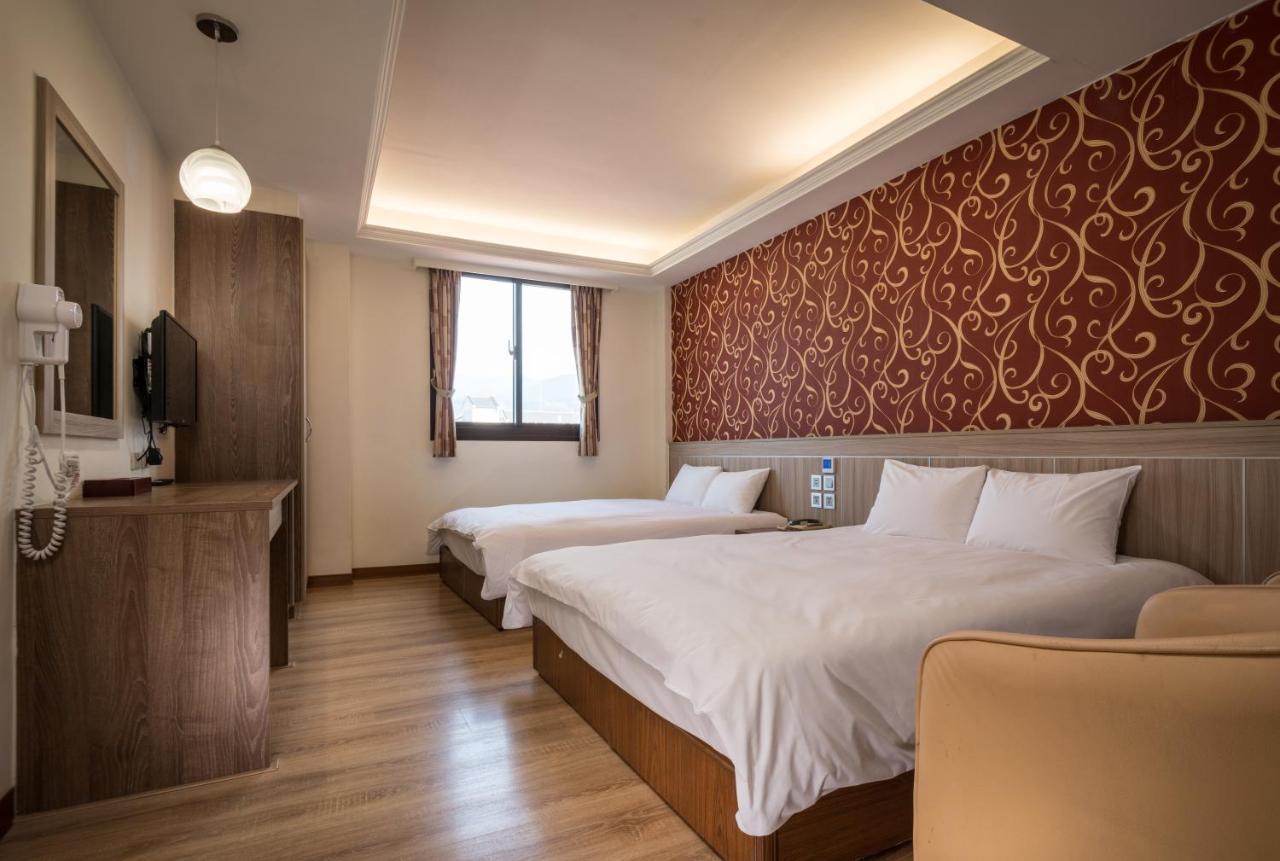 Yadi Hotel Puli Bagian luar foto