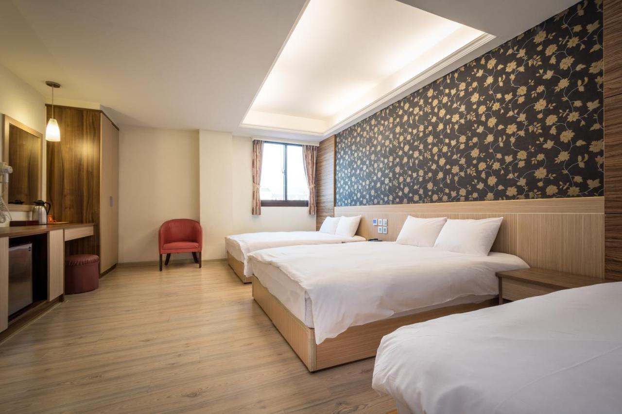 Yadi Hotel Puli Bagian luar foto