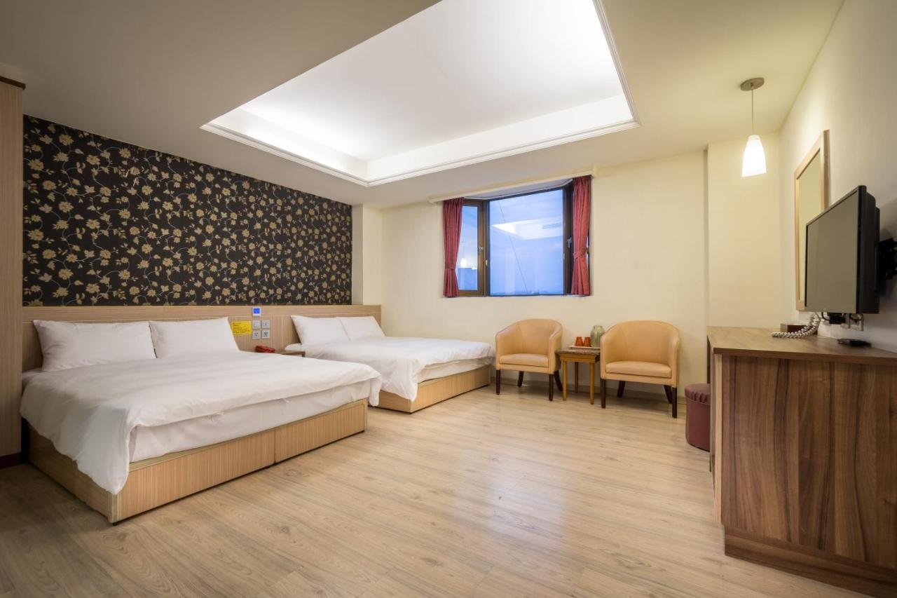 Yadi Hotel Puli Bagian luar foto